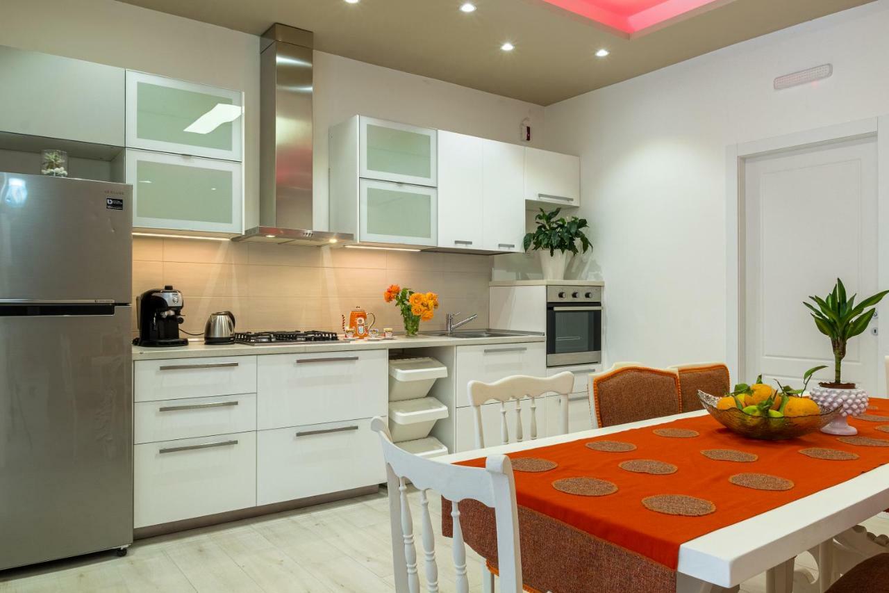 Guest Home Rose Giardini Naxos Esterno foto