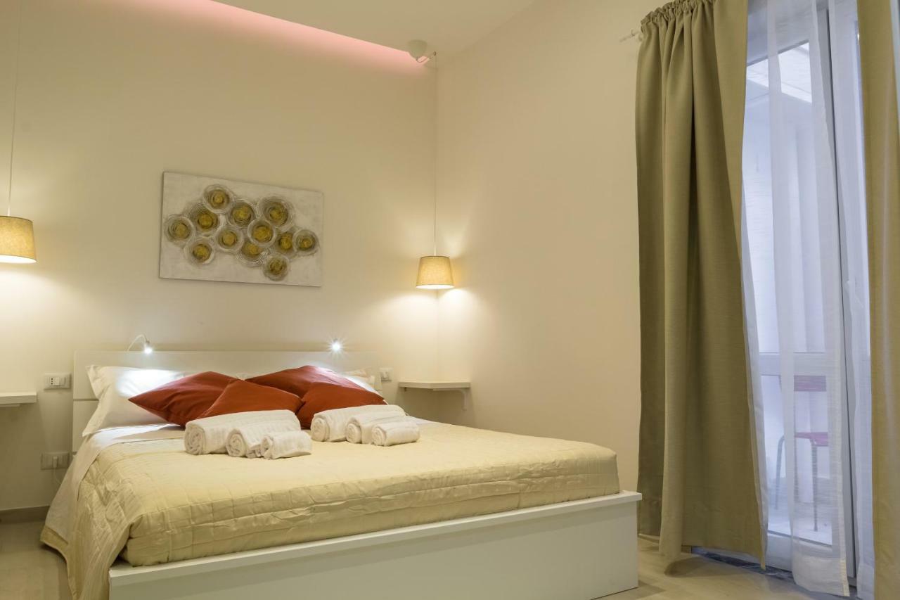 Guest Home Rose Giardini Naxos Esterno foto